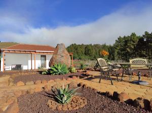Gallery image of Casa Los Almendros Jacuzzi Garden in Puntagorda