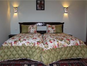 Llit o llits en una habitació de Kasba Oum Hani d'Ouzoud