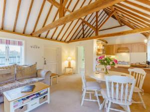 A seating area at Waters Edge 