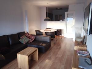 Fotografie z fotogalerie ubytování APARTAMENTO MIRADOR DEL CADI v destinaci Puigcerdà