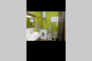 Ảnh trong thư viện ảnh của Appartement les pieds dans l eau ở Le Moule