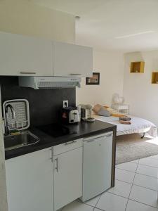 Η κουζίνα ή μικρή κουζίνα στο L6 - Green and premium flat close Paris - WIFI & NETFLIX