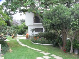 Gallery image of Villa Yiannis (Adult Friendly) in Megali Ammos