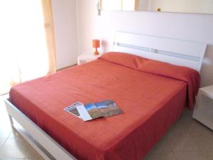 Postel nebo postele na pokoji v ubytování 2 bedrooms appartement with terrace and wifi at Velina 6 km away from the beach
