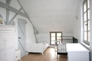 Postel nebo postele na pokoji v ubytování Villa élégante à Léobard avec piscine + 21 fotografií