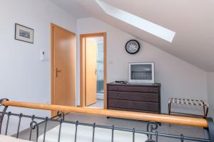 Televízia a/alebo spoločenská miestnosť v ubytovaní Luxury villa Fura on Hvar, heated pool