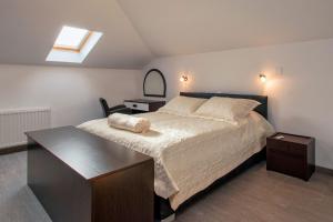 Posteľ alebo postele v izbe v ubytovaní Luxury villa Fura on Hvar, heated pool