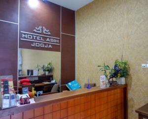 Chứng chỉ, giải thưởng, bảng hiệu hoặc các tài liệu khác trưng bày tại RedDoorz Plus @ Hotel Asih UNY