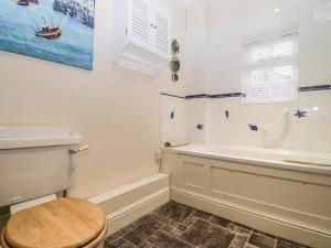 Et badeværelse på Colly Cottage + 44 billeder