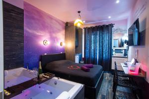 LOVROOM - SPECIAL AMOUREUX - HYPER CENTRE - Lorient 욕실