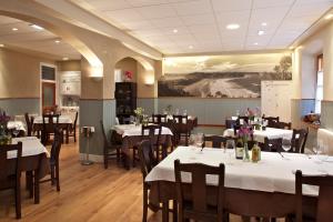 Gallery image of Hotel Restaurante El Manquin in Villaviciosa