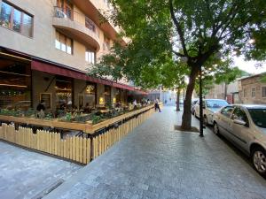 Το κτήριο όπου στεγάζεται  το διαμέρισμα