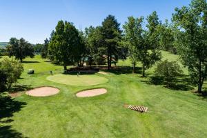 Gallery image of Gooderson Monks Cowl Golf Resort in Champagne Valley