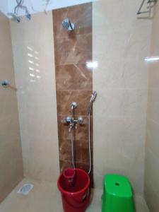 Koupelna v ubytování Hotel Surya Grande