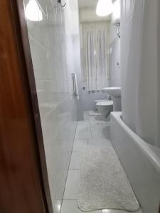Uma casa de banho em A casa di Italia