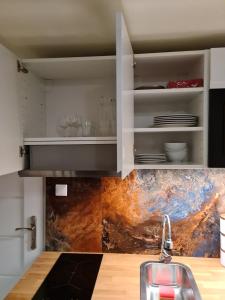 Kuchyňa alebo kuchynka v ubytovaní Amber Hostel