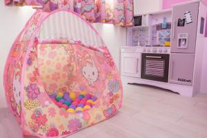 Een keuken of kitchenette bij Childlike B&B