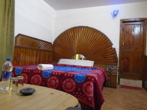 Letto o letti in una camera di Hotel Magnolia Mallroad Manali