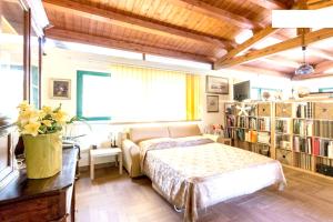 モーディカにあるOne bedroom apartement with shared pool furnished balcony and wifi at Modicaのギャラリーの写真