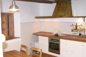 Nhà bếp/bếp nhỏ tại Elegant Villa in Villa de Ves with Private Pool