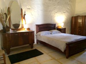 Cama ou camas em um quarto em 3 bedrooms house with furnished terrace and wifi at Ix Xewkija 5 km away from the beach