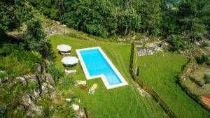 One bedroom house with shared pool enclosed garden and wifi at Vilar de Ferreiros з висоти пташиного польоту
