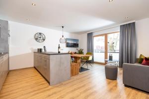 Kuchyň nebo kuchyňský kout v ubytování Apartment Rainer - mittendrin