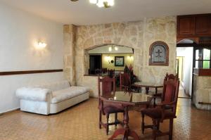 Χώρος καθιστικού στο Hotel Andino