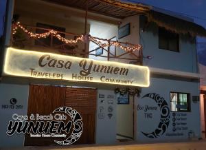 Certifikát, hodnocení, plakát nebo jiný dokument vystavený v ubytování Casa & Beach Club Yunuem