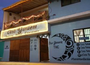 Certifikát, hodnocení, plakát nebo jiný dokument vystavený v ubytování Casa & Beach Club Yunuem