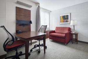Club Quarters Hotel Embarcadero, San Francisco的休息区