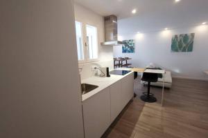 Kuchyň nebo kuchyňský kout v ubytování Moraira Dream - RENOVATED - Moraria City Center