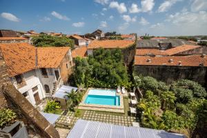 Bazén v ubytování Reviver Hostel nebo v jeho okolí