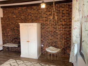 A bathroom at The Legends , Art & Forest