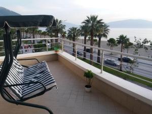 SEAFRONT LUXURY APARTMENT 150 Meter SECURED PARKING - Imazhi 5