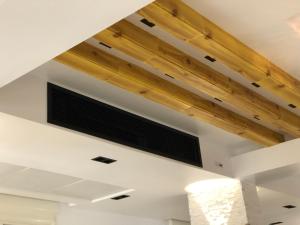 A television and/or entertainment centre at شقه فندقيه