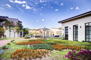 Tops10 Resort Donggang Cistar外面的花园