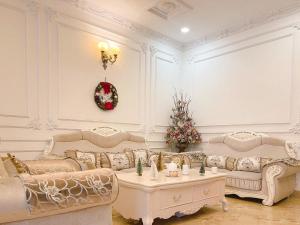 Ruang duduk di Hồng Tùng Hotel