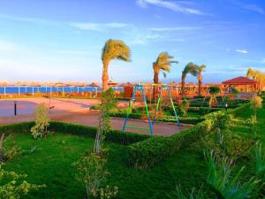 Foto da galeria de Hawaii Paradise Aqua Park Resort - Families and Couples Only em Hurghada