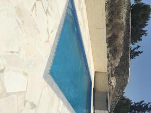 The swimming pool at or close to Orchard View Cottage