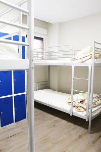 Posteľ alebo postele v izbe v ubytovaní Albergue Logroño Centro