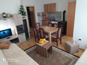 Kuchyň nebo kuchyňský kout v ubytování Vila Tutić Apartman 1 i Apartman 2