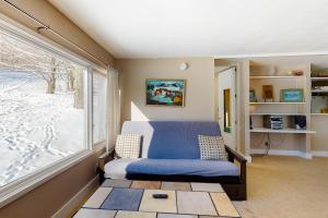 Gallery image of Trailside Retreat in Warren