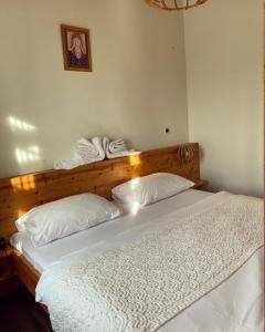 Posteľ alebo postele v izbe v ubytovaní Zagreb Camp Bungalows