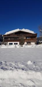 Ferienhaus Alpenroyal v zimě