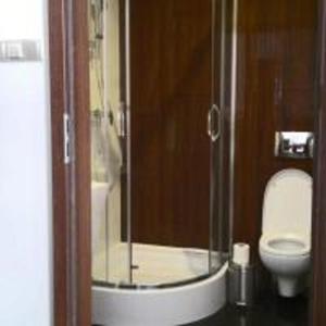 Łazienka w obiekcie Aparthotel Łódź 55 Piotrkowska
