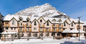 Gallery image of The Rundlestone Lodge in Banff