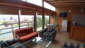 Uma TV ou centro de entretenimento em CABAÑAS SAKAR