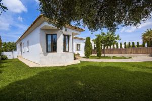 Fotografie z fotogalerie ubytování Villa with sea view and private pool v destinaci Llucmajor