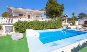 トルトーザにある4 bedrooms villa with private pool enclosed garden and wifi at Tortosaのギャラリーの写真
